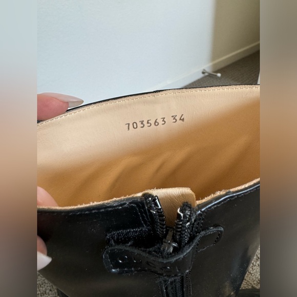 Gucci black leather boots kids, 34. Preowned - Picture 5 of 9